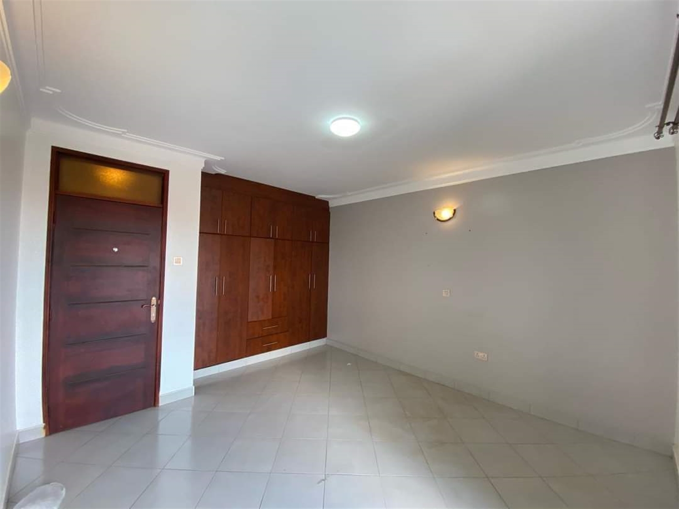 2 bedroom Apartment for rent in Kulambilo Wakiso Uganda