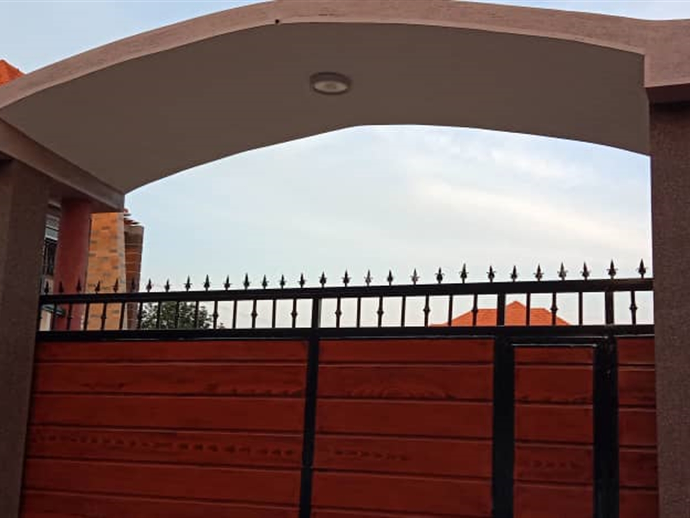 6 bedroom Storeyed house for sale in Akright Wakiso Uganda