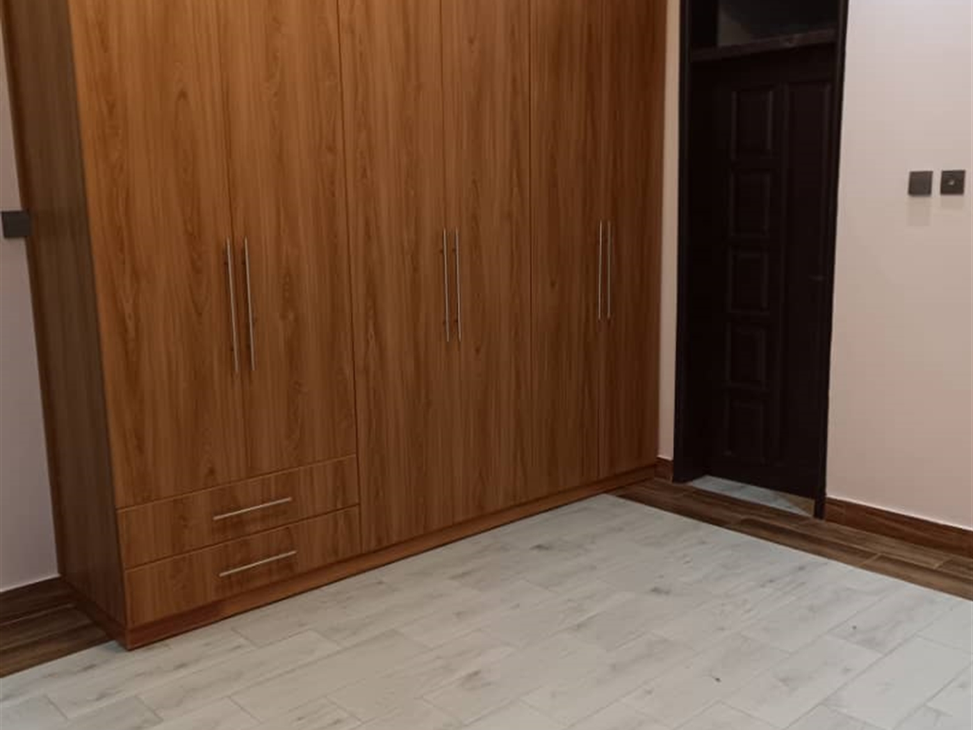 5 bedroom Storeyed house for sale in Akright Wakiso Uganda