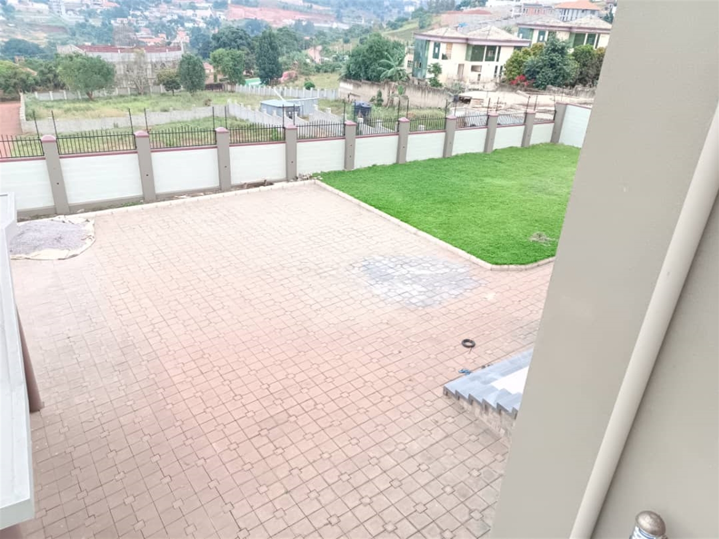 5 bedroom Storeyed house for sale in Akright Wakiso Uganda