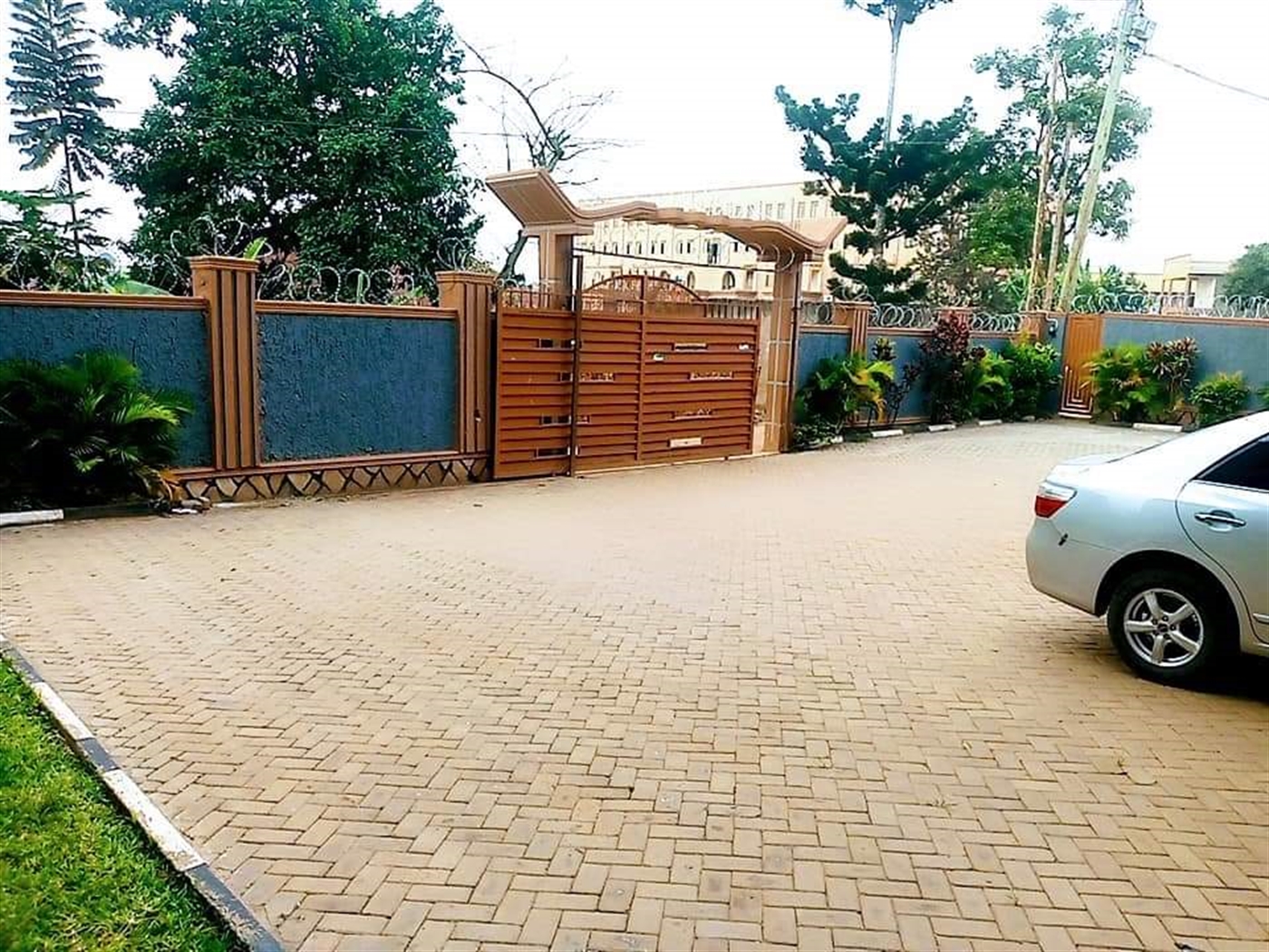 2 bedroom Apartment for sale in Kyaliwajjala Wakiso Uganda