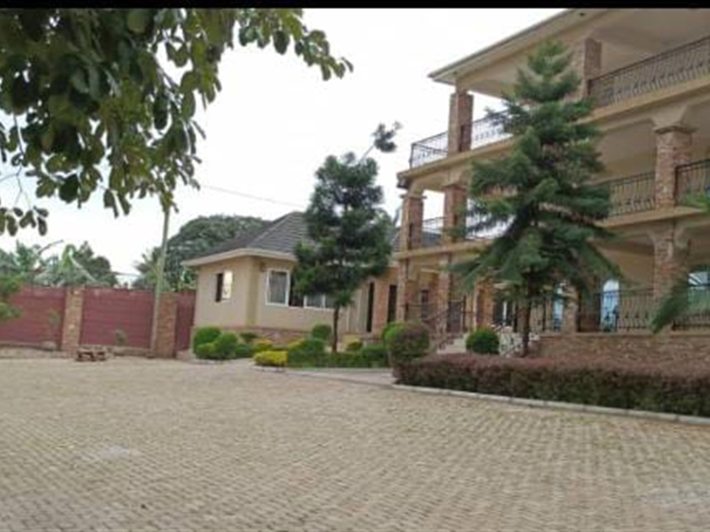6 bedroom Storeyed house for sale in Bbunga Kampala Uganda