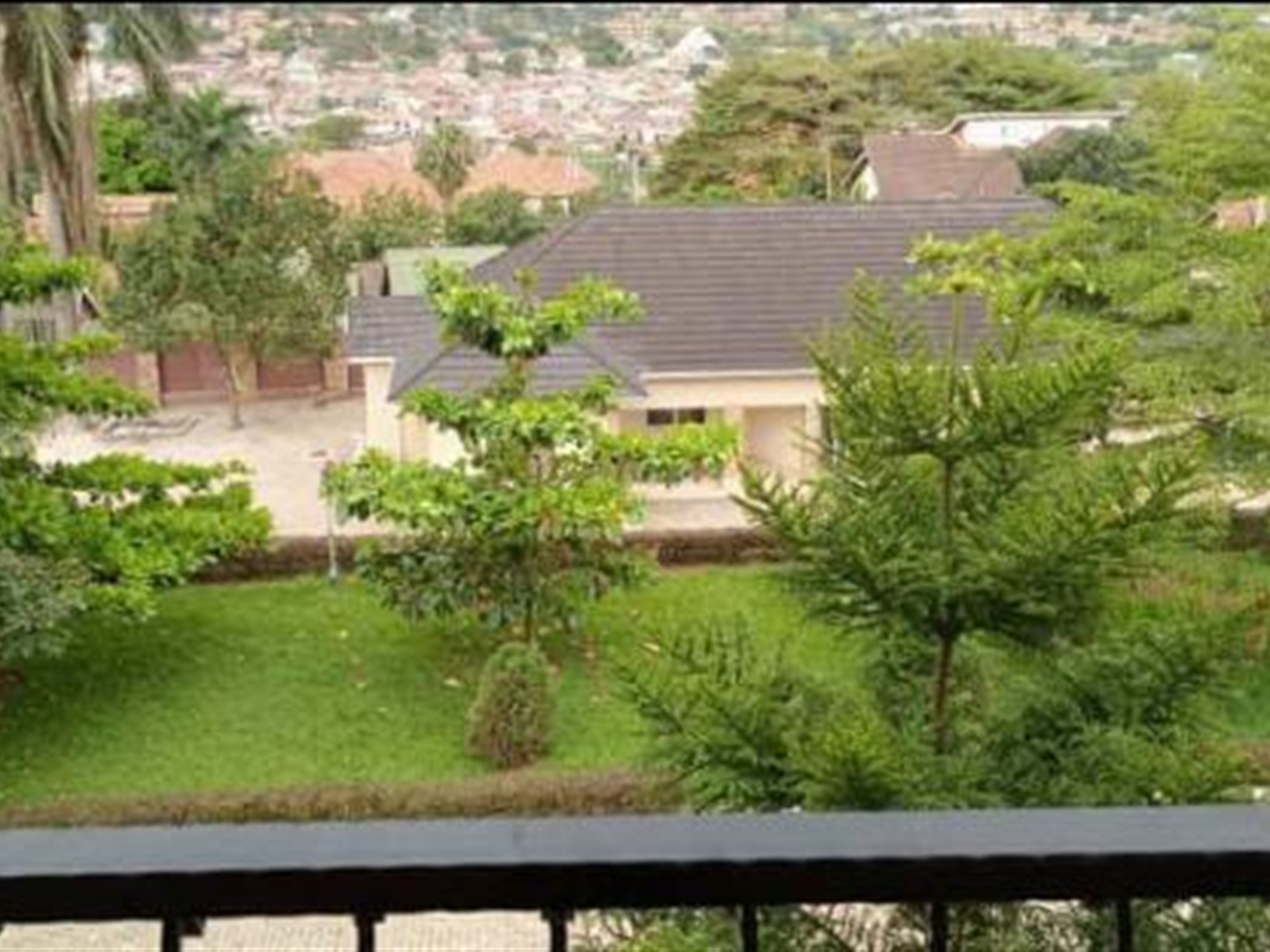 6 bedroom Storeyed house for sale in Bbunga Kampala Uganda
