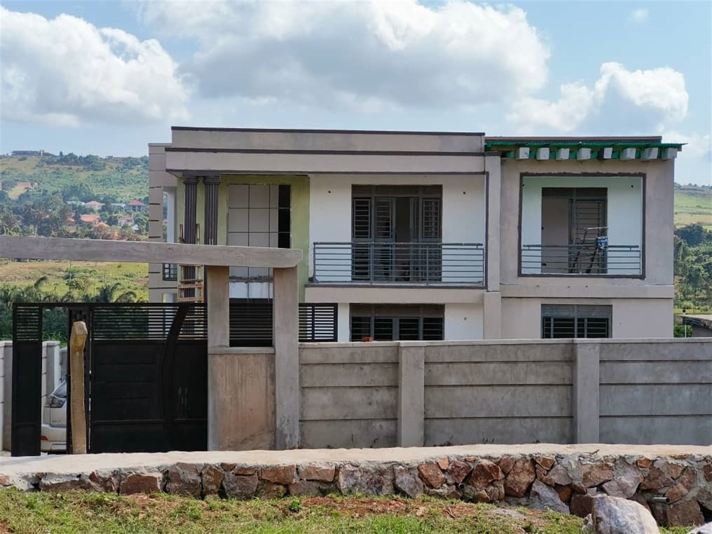 3 bedroom Storeyed house for sale in Ssekiwunga Wa...