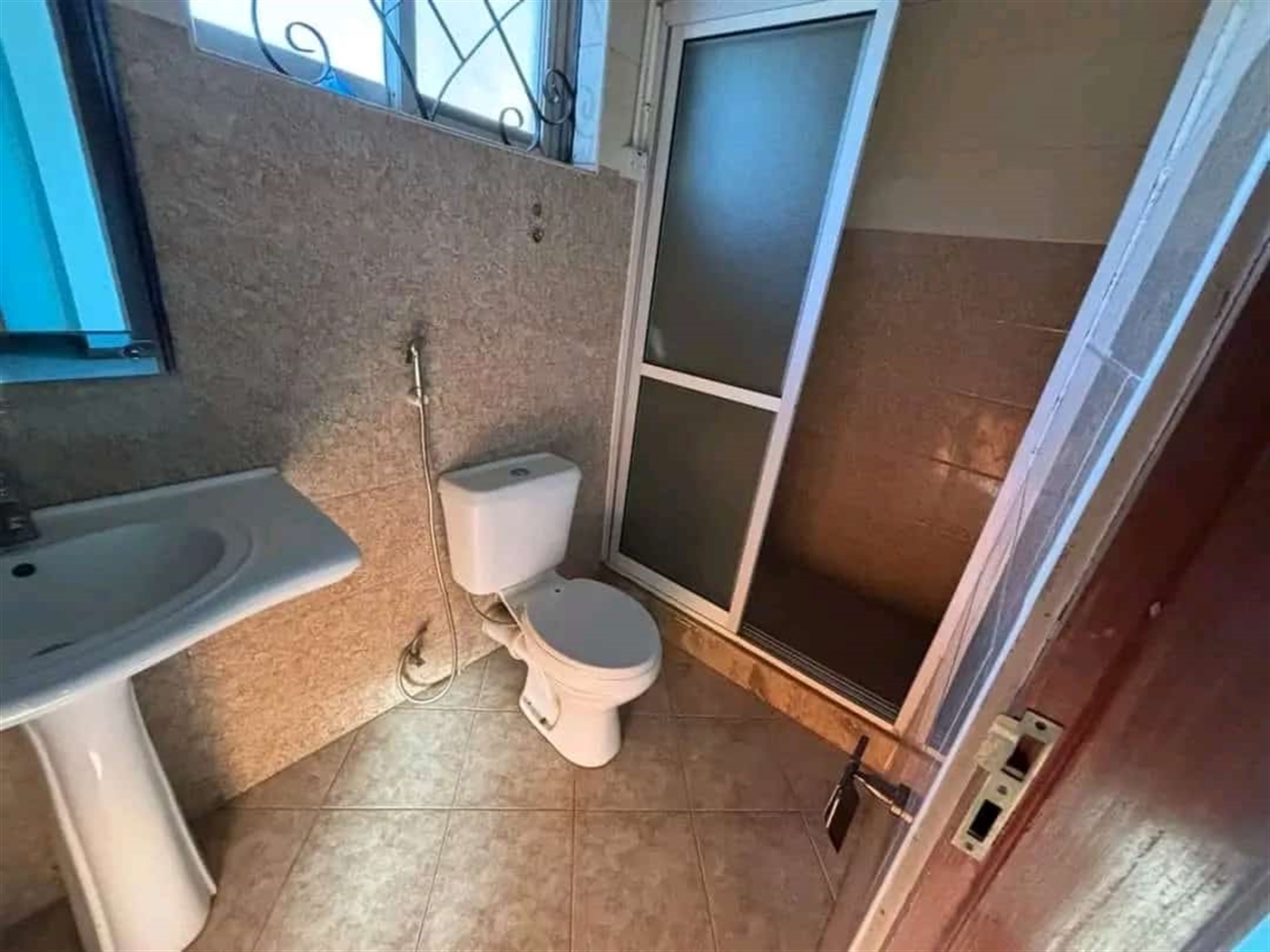 3 bedroom Apartment for sale in Bweyogerere Wakiso Uganda