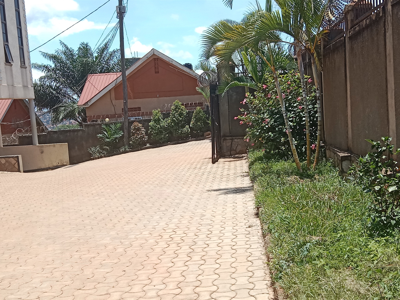 2 bedroom Apartment for sale in Lubowa Wakiso Uganda