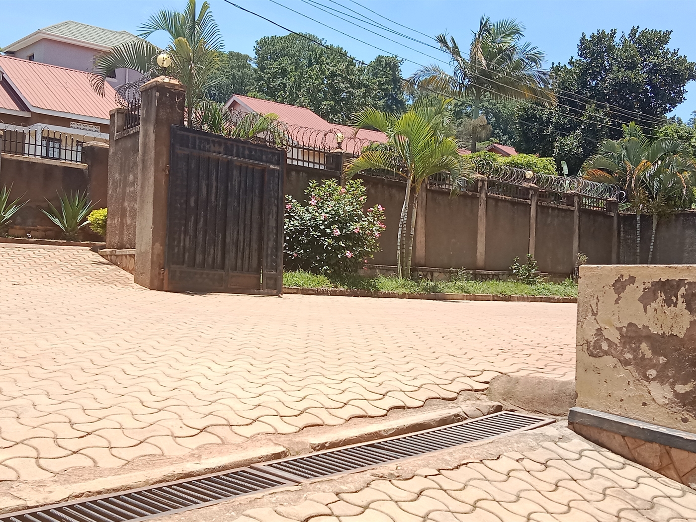 2 bedroom Apartment for sale in Lubowa Wakiso Uganda
