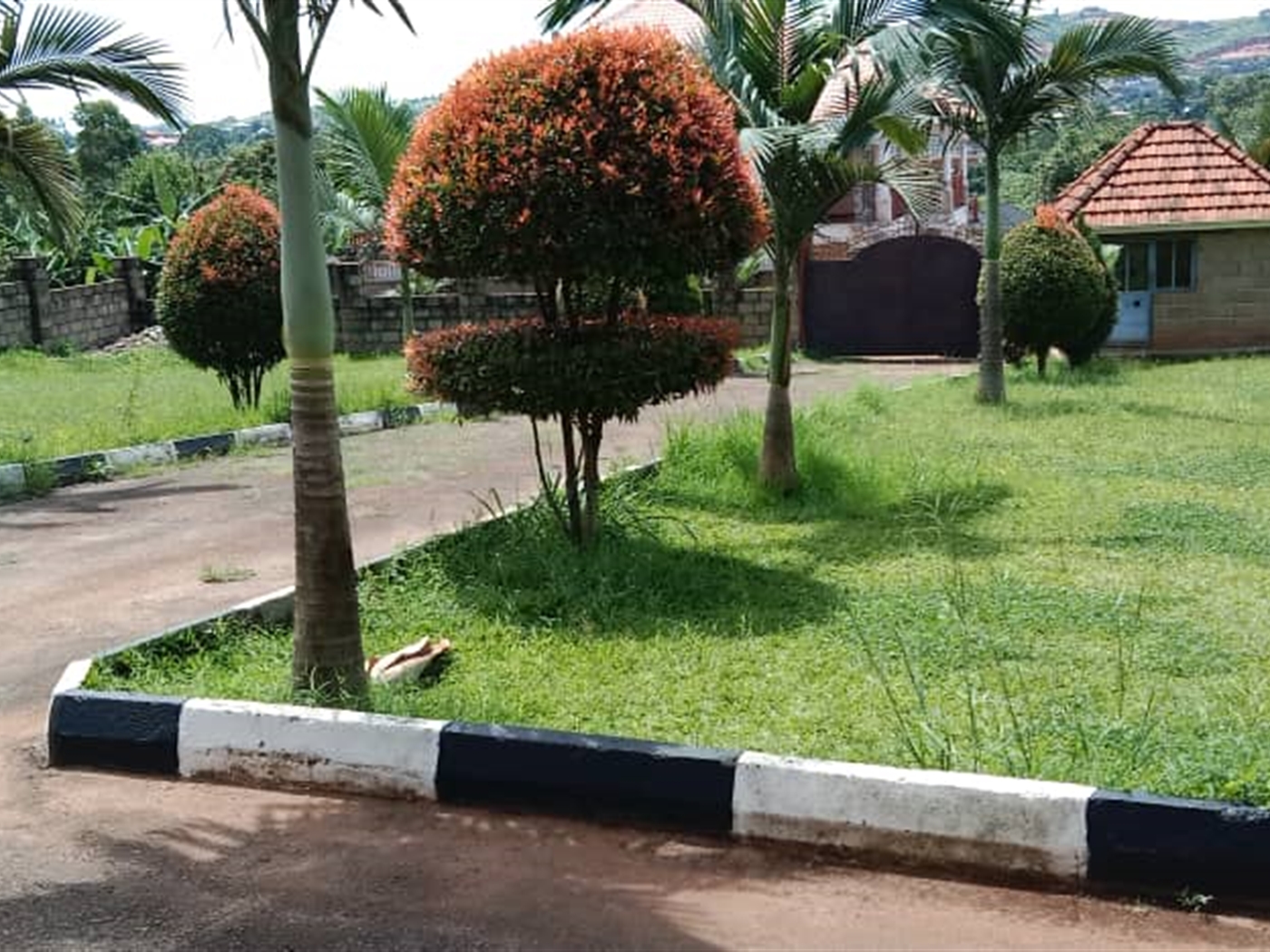 4 bedroom Storeyed house for sale in Ssekiwunga Wakiso Uganda