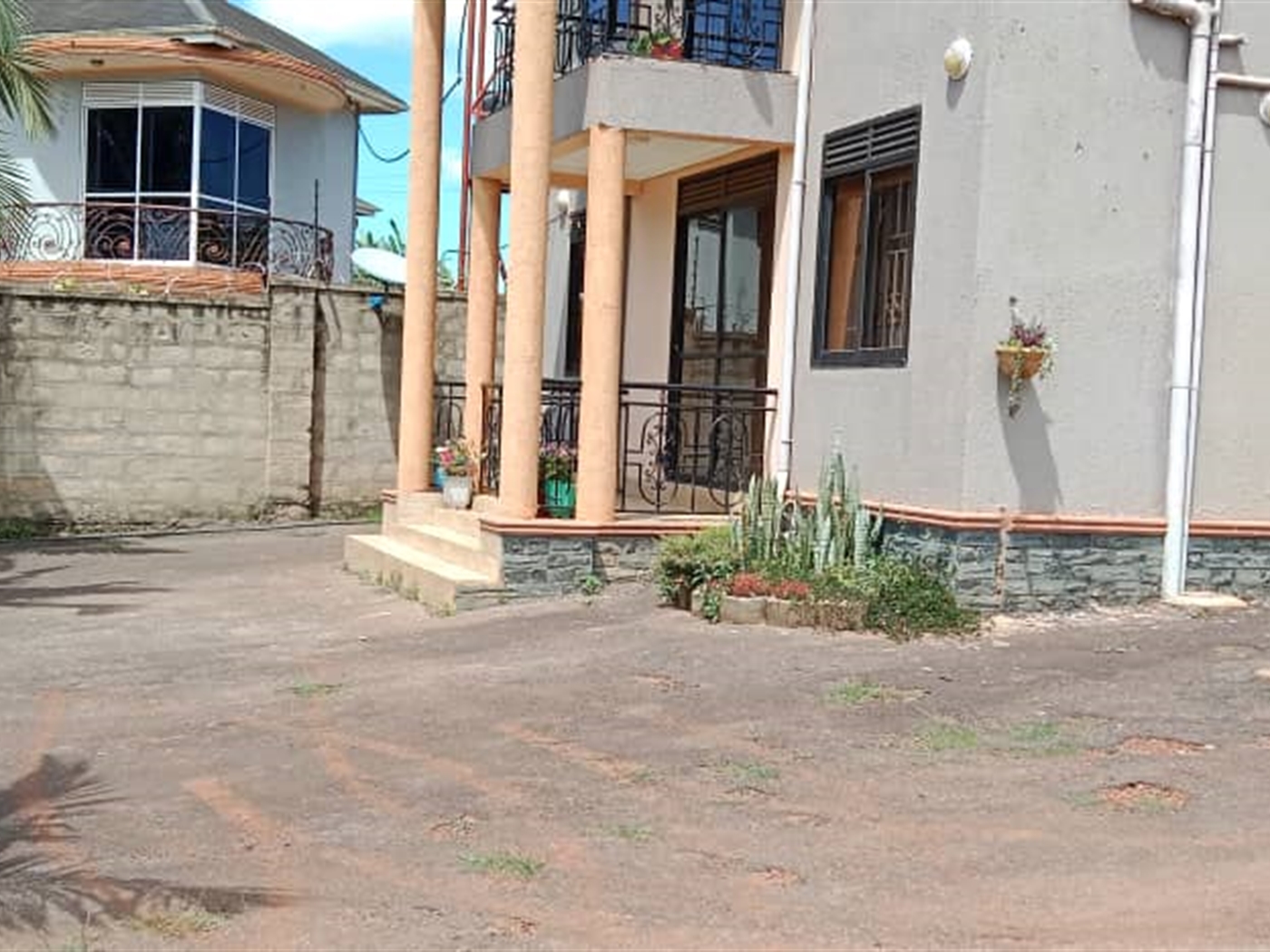 4 bedroom Storeyed house for sale in Ssekiwunga Wakiso Uganda