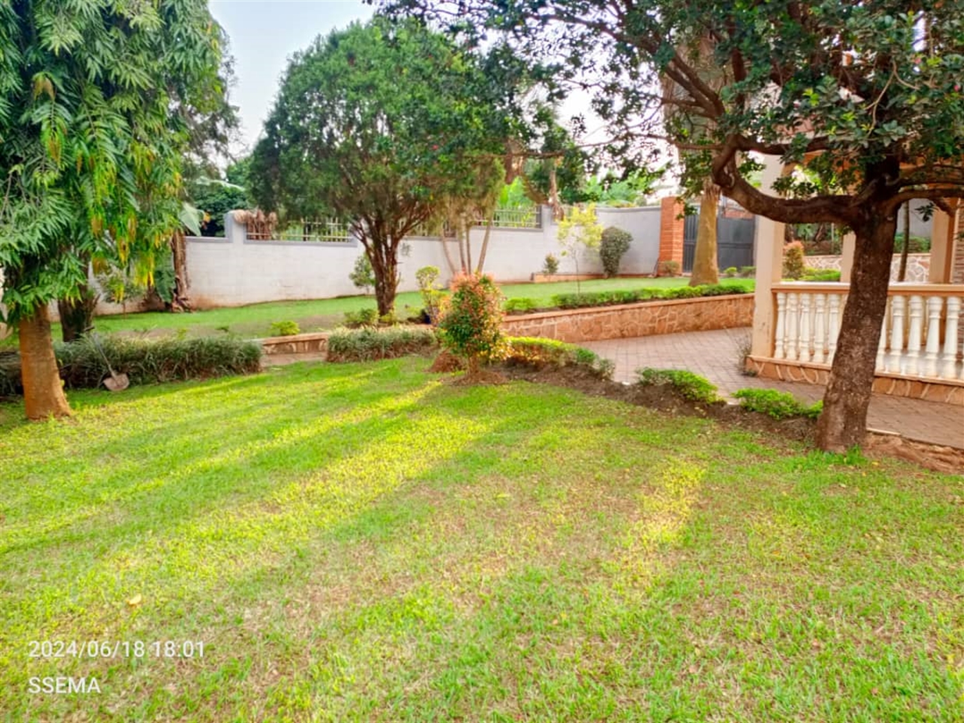 6 bedroom Storeyed house for sale in Naluvule Wakiso Uganda
