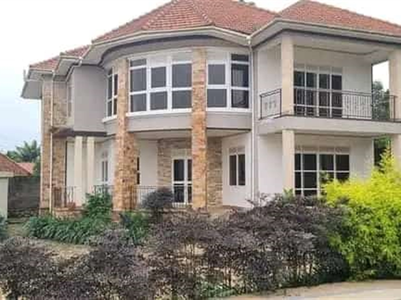 5 bedroom Storeyed house for sale in Entebbe Wakiso Uganda