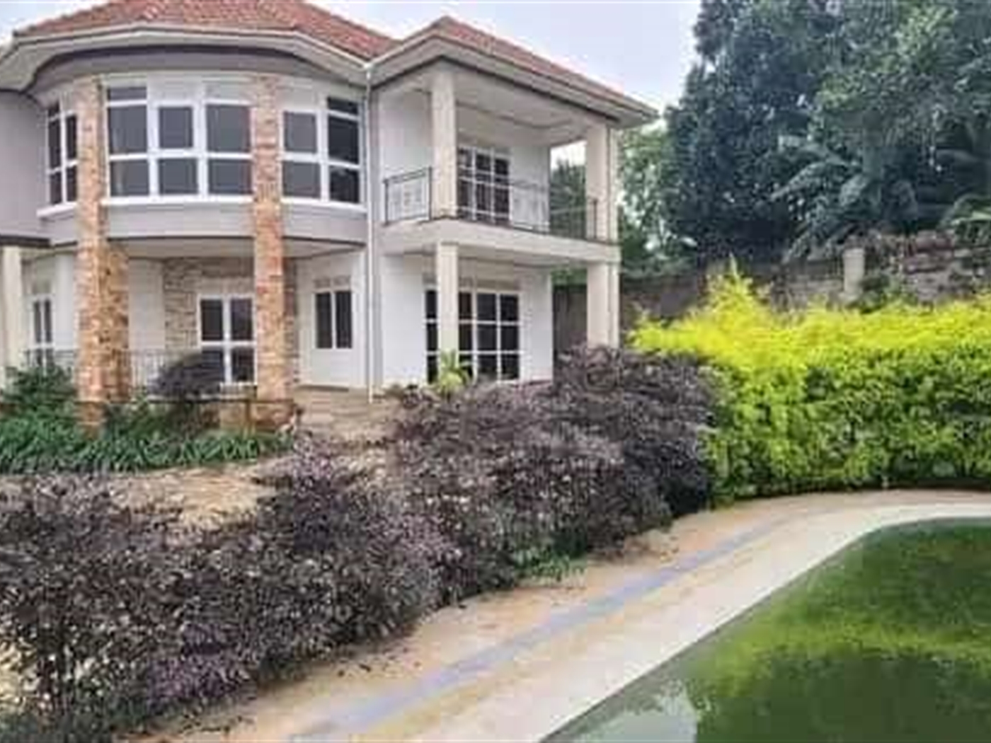 5 bedroom Storeyed house for sale in Entebbe Wakiso Uganda