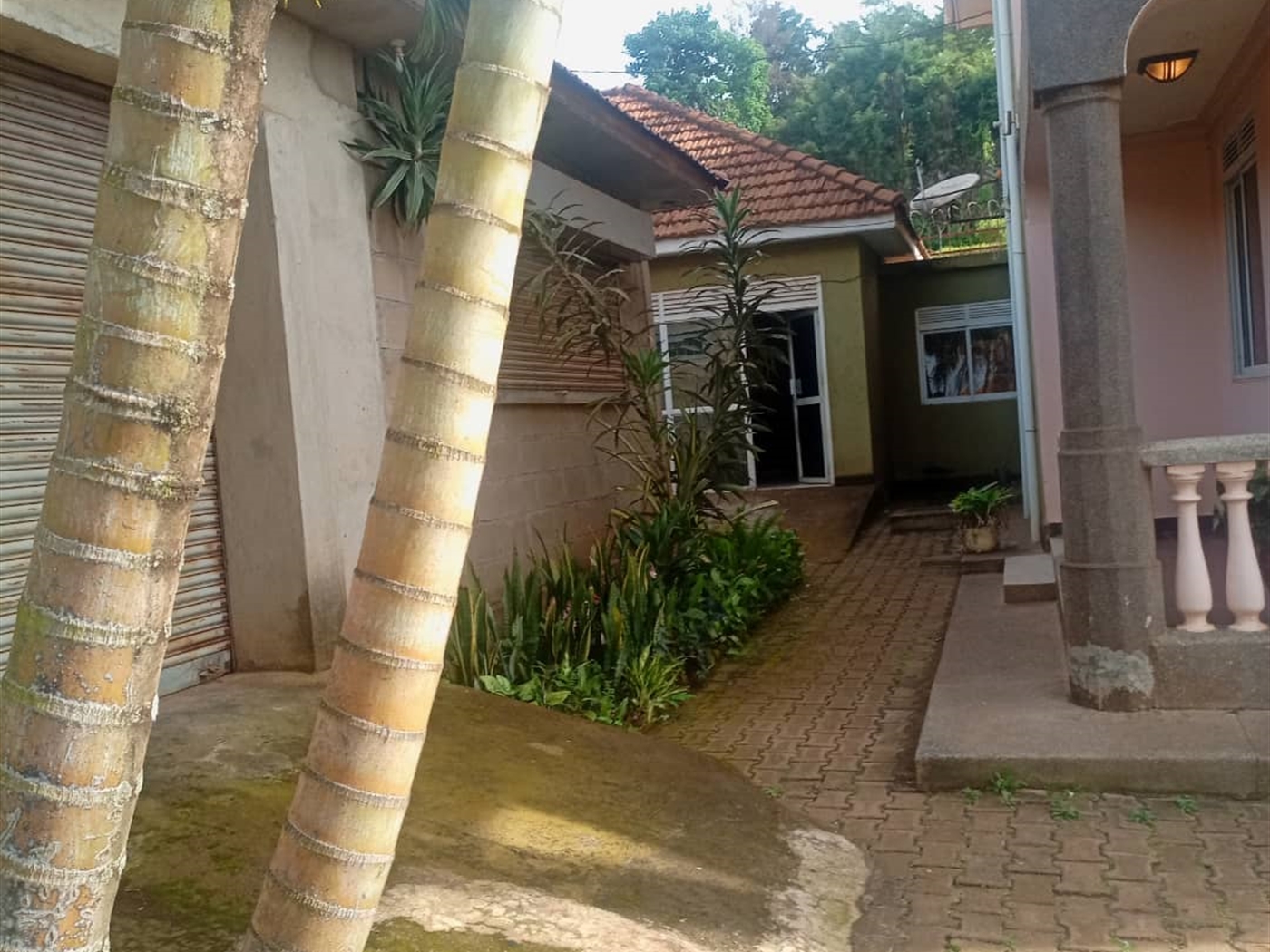 5 bedroom Storeyed house for sale in Bunamwaaya Wakiso Uganda