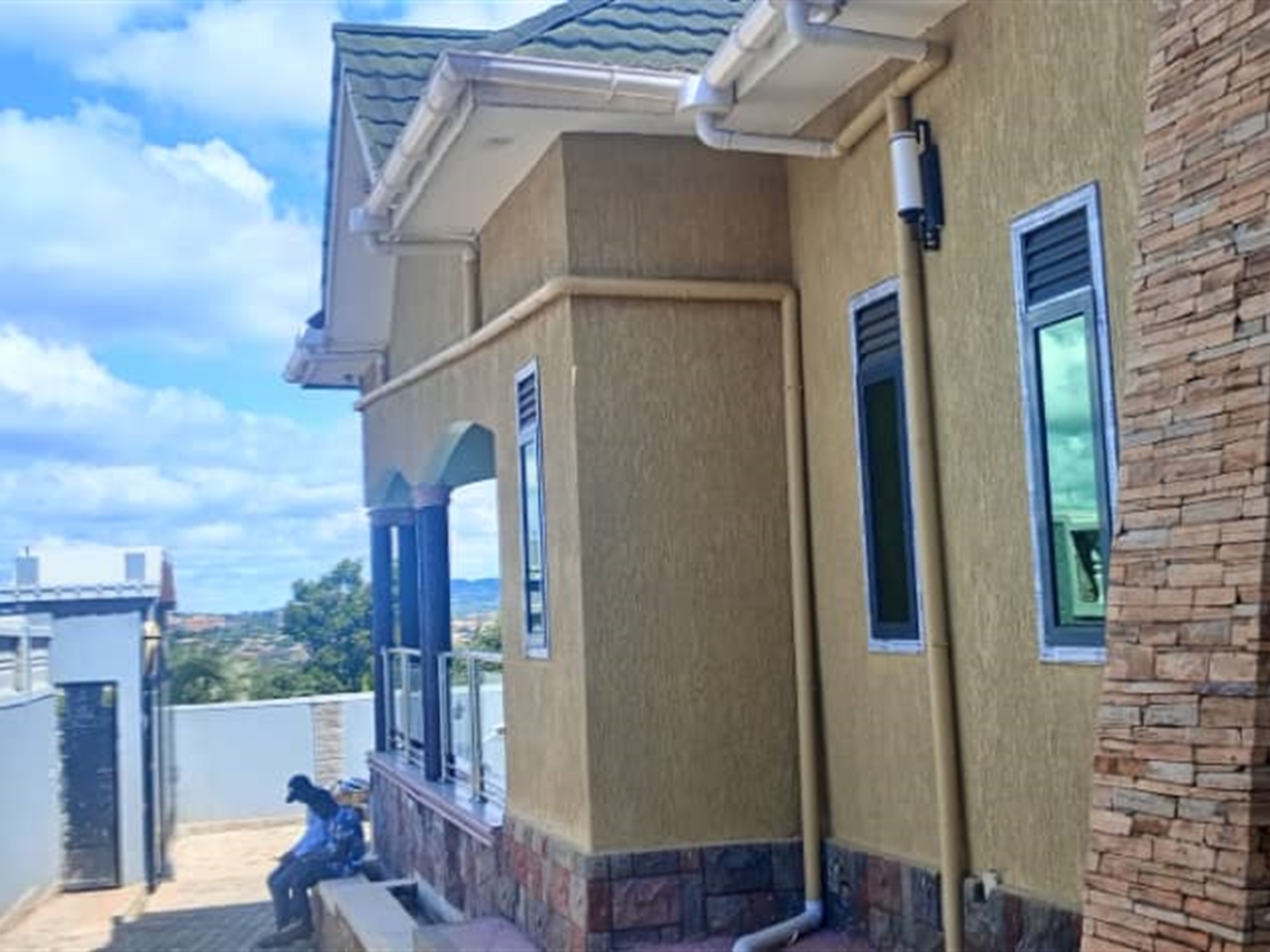 4 bedroom Bungalow for sale in Seguku Wakiso Uganda