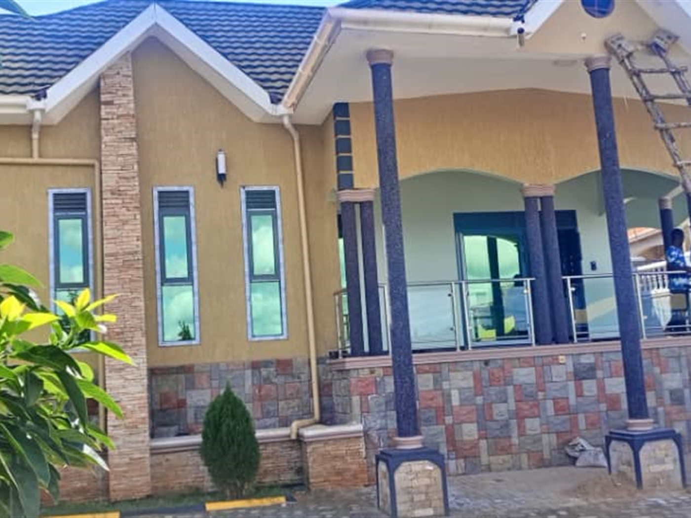 4 bedroom Bungalow for sale in Seguku Wakiso Uganda