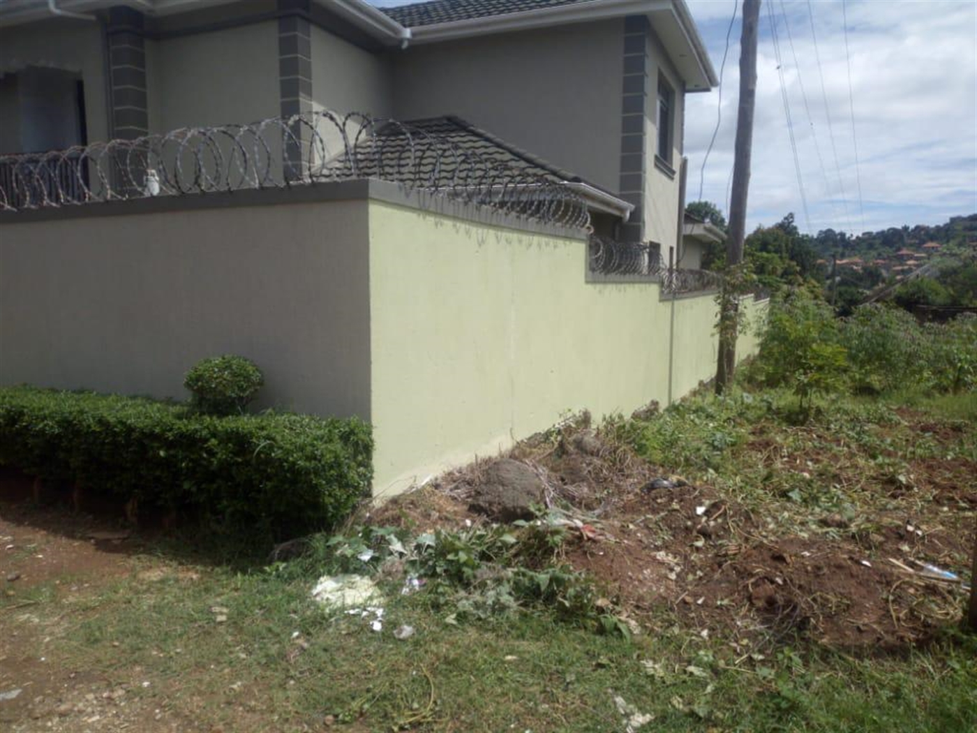6 bedroom Storeyed house for sale in Bweya Wakiso Uganda