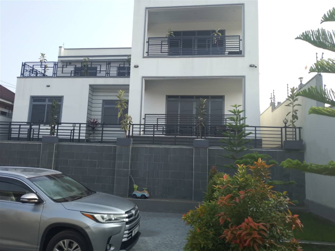 6 bedroom Storeyed house for sale in Kabanyolo Wak...