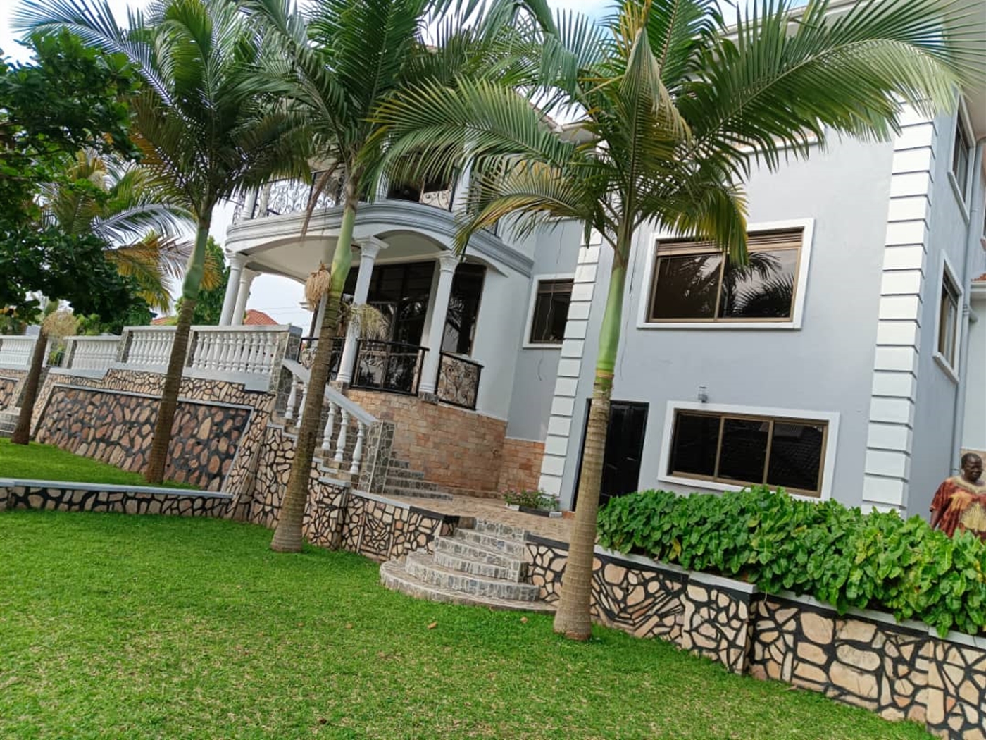 8 bedroom Storeyed house for sale in Akright Wakiso Uganda