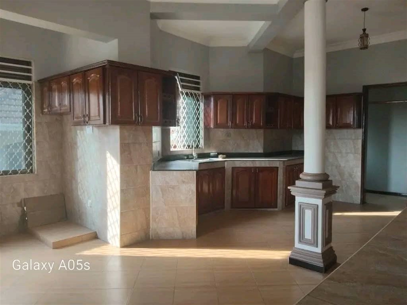 7 bedroom Bungalow for sale in Nakweelo Wakiso Uganda