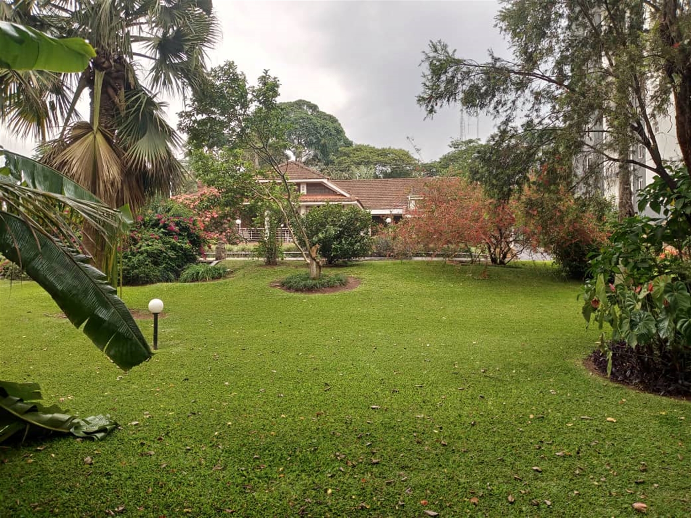 5 bedroom Bungalow for sale in Kololo Kampala Uganda