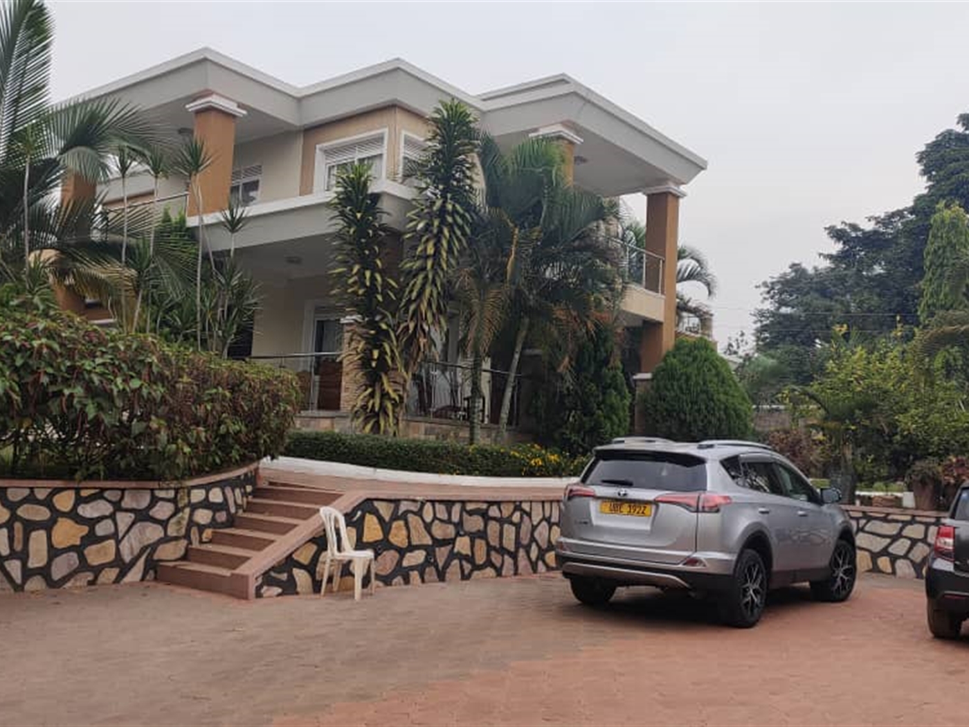 5 bedroom Storeyed house for sale in Kansanga Kampala Uganda