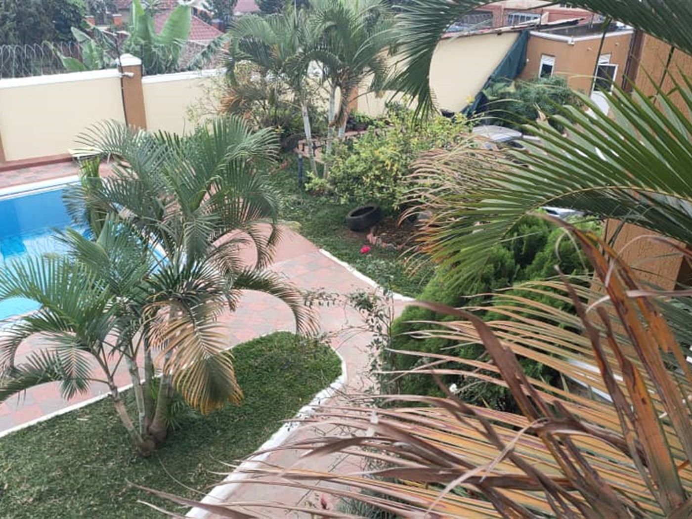 5 bedroom Storeyed house for sale in Kansanga Kampala Uganda
