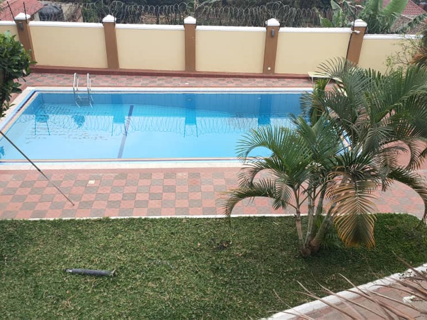 5 bedroom Storeyed house for sale in Kansanga Kampala Uganda