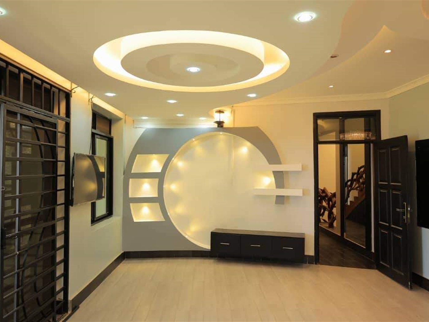 5 bedroom Storeyed house for sale in Kansanga Kamp...