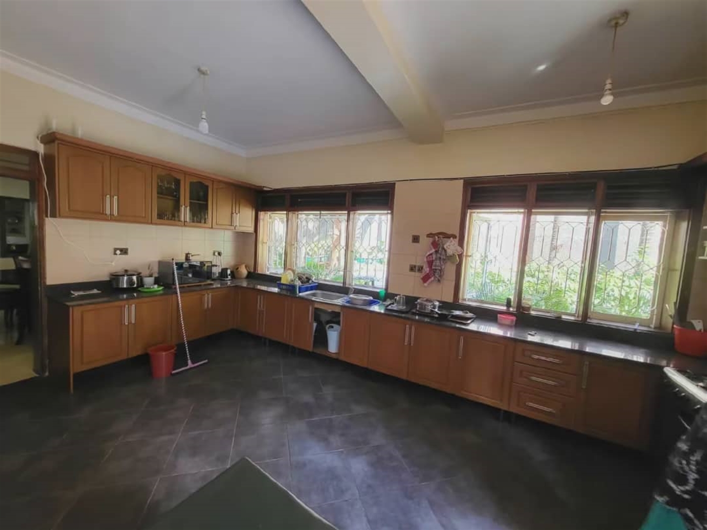 1 bedroom Storeyed house for sale in Kansanga Kampala Uganda