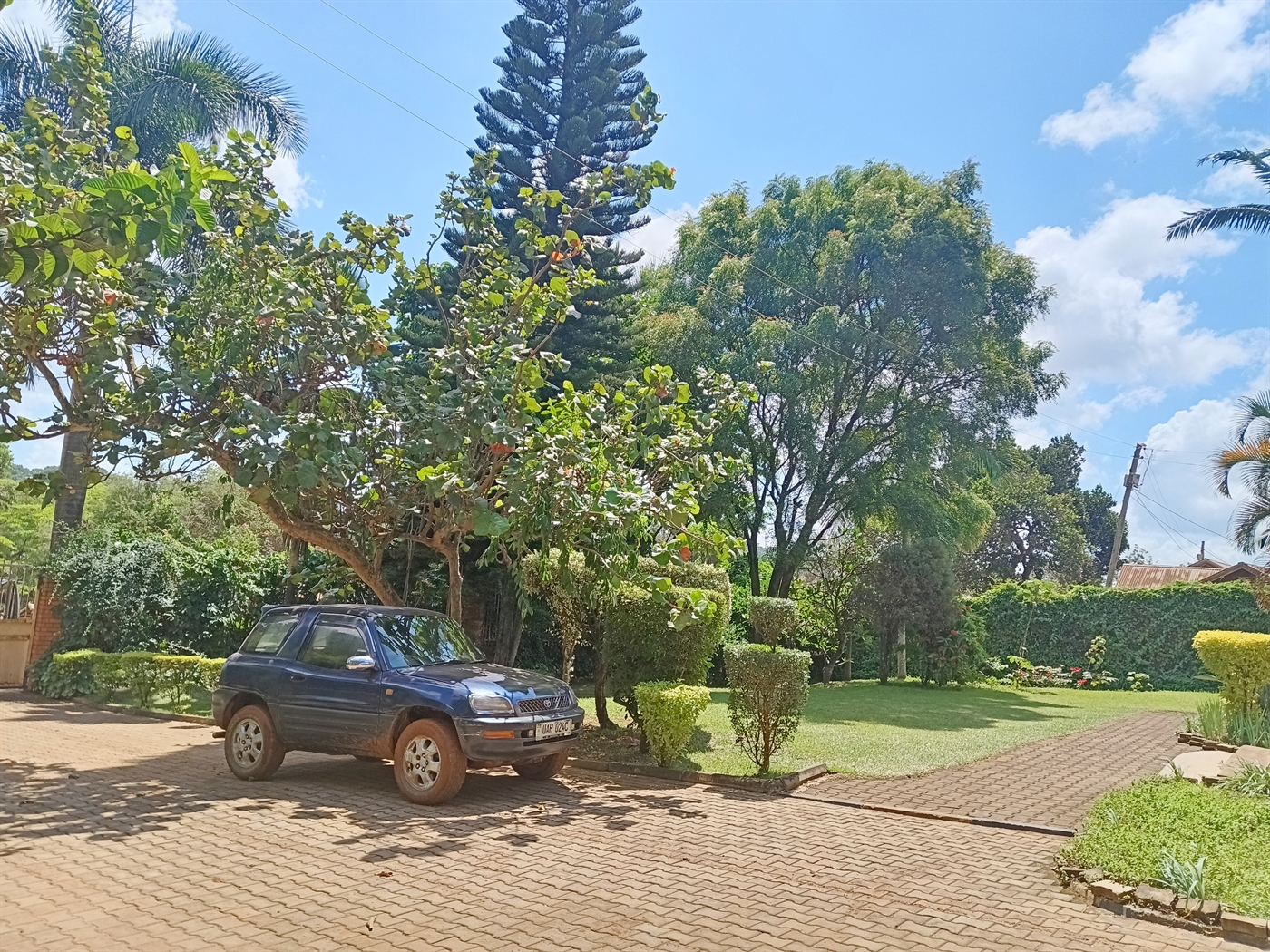 8 bedroom Storeyed house for sale in Kireka Wakiso Uganda