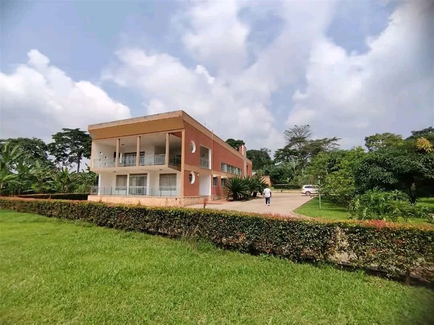 5 bedroom Storeyed house for sale in Katosi Mukono Uganda