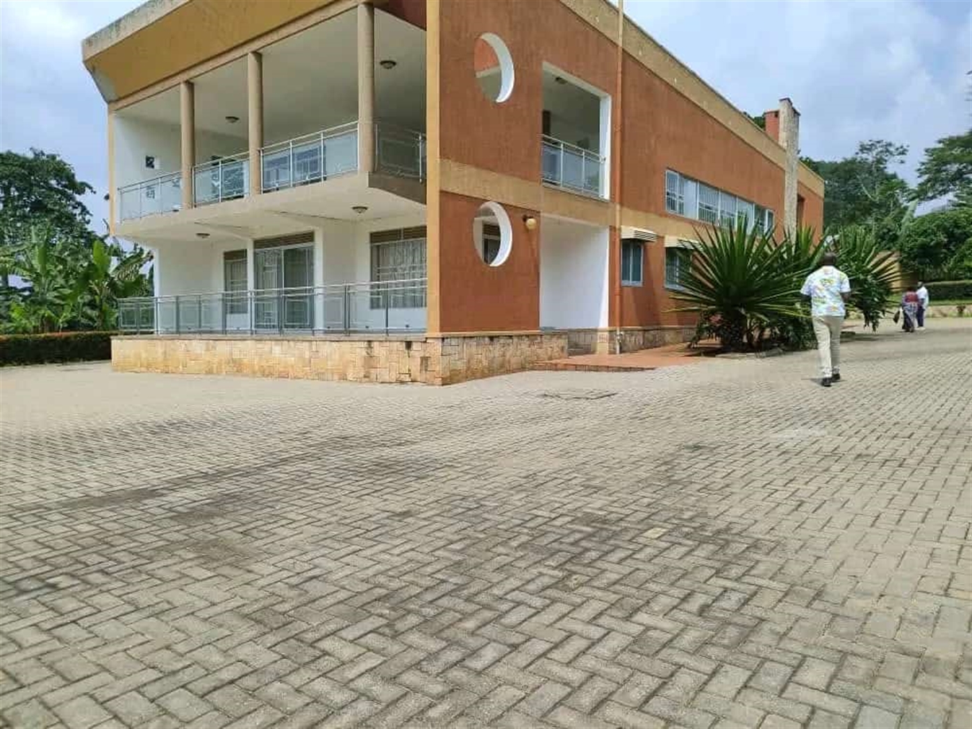 5 bedroom Storeyed house for sale in Katosi Mukono...