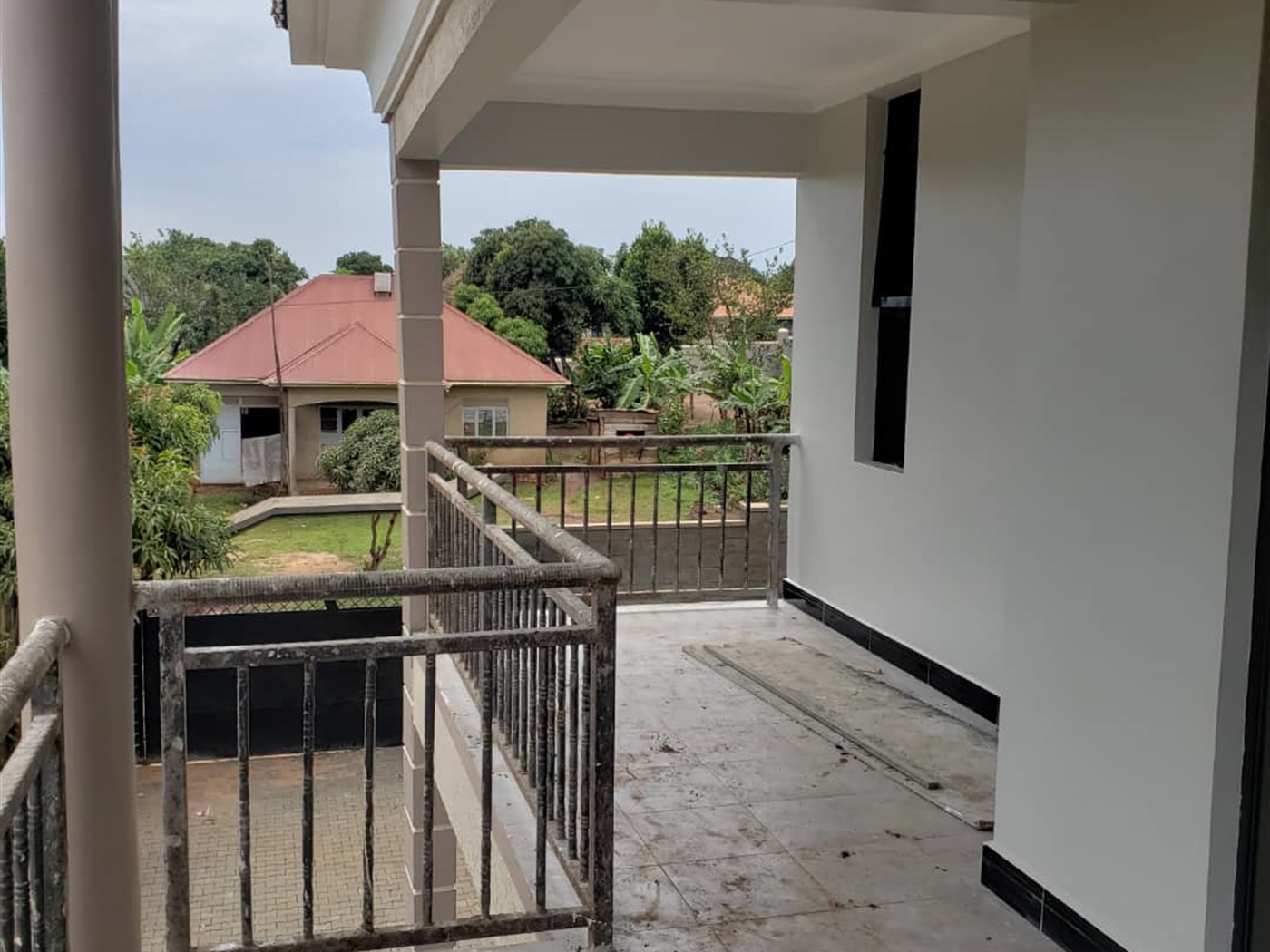 4 bedroom Storeyed house for sale in Kitovu Wakiso Uganda