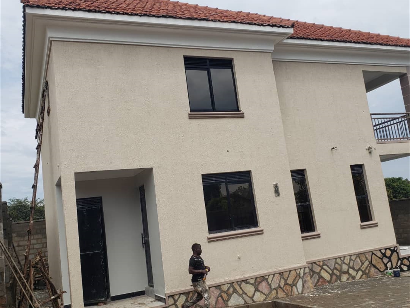4 bedroom Storeyed house for sale in Kitovu Wakiso Uganda