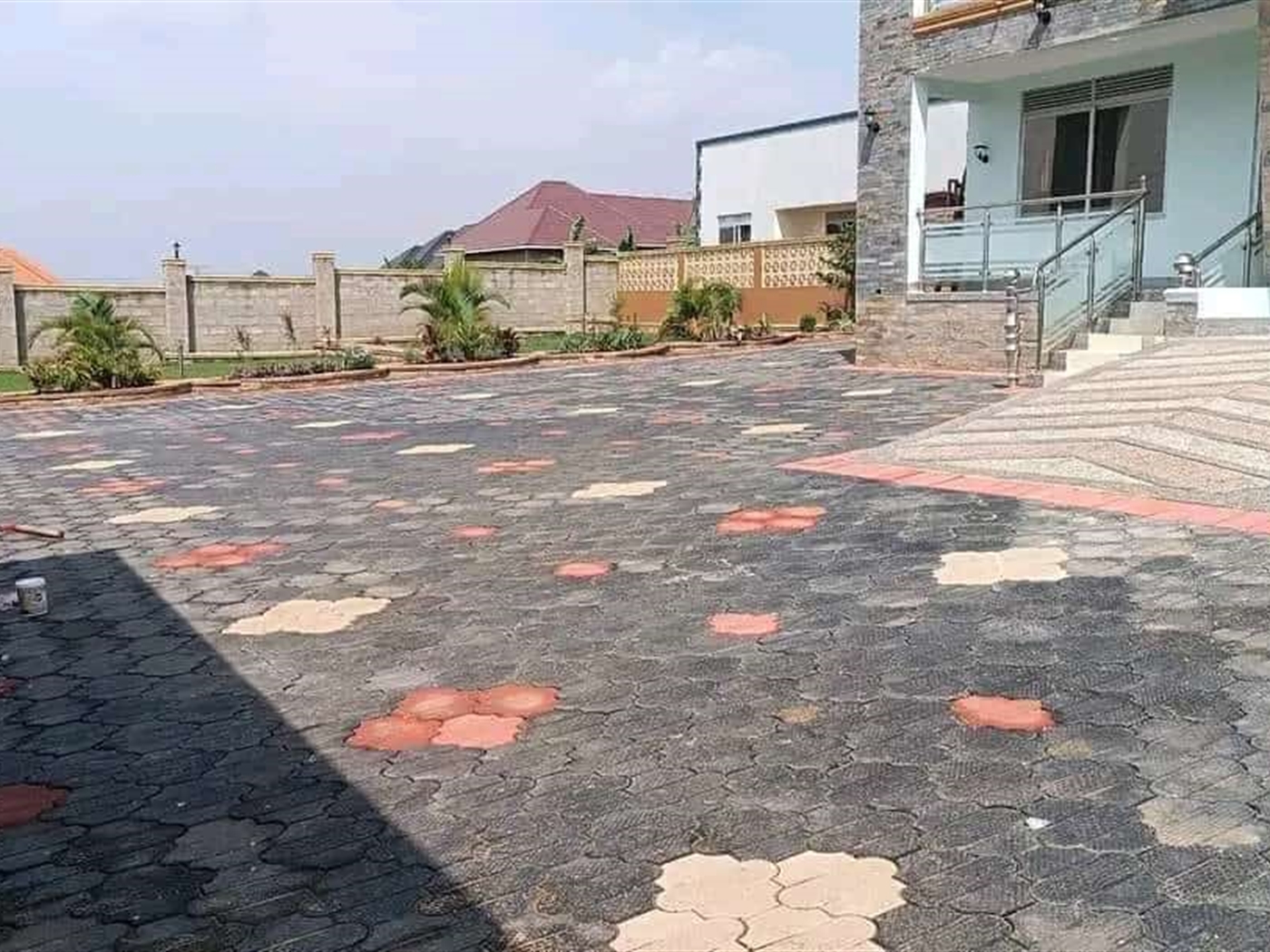 4 bedroom Storeyed house for sale in Kakiri Wakiso Uganda