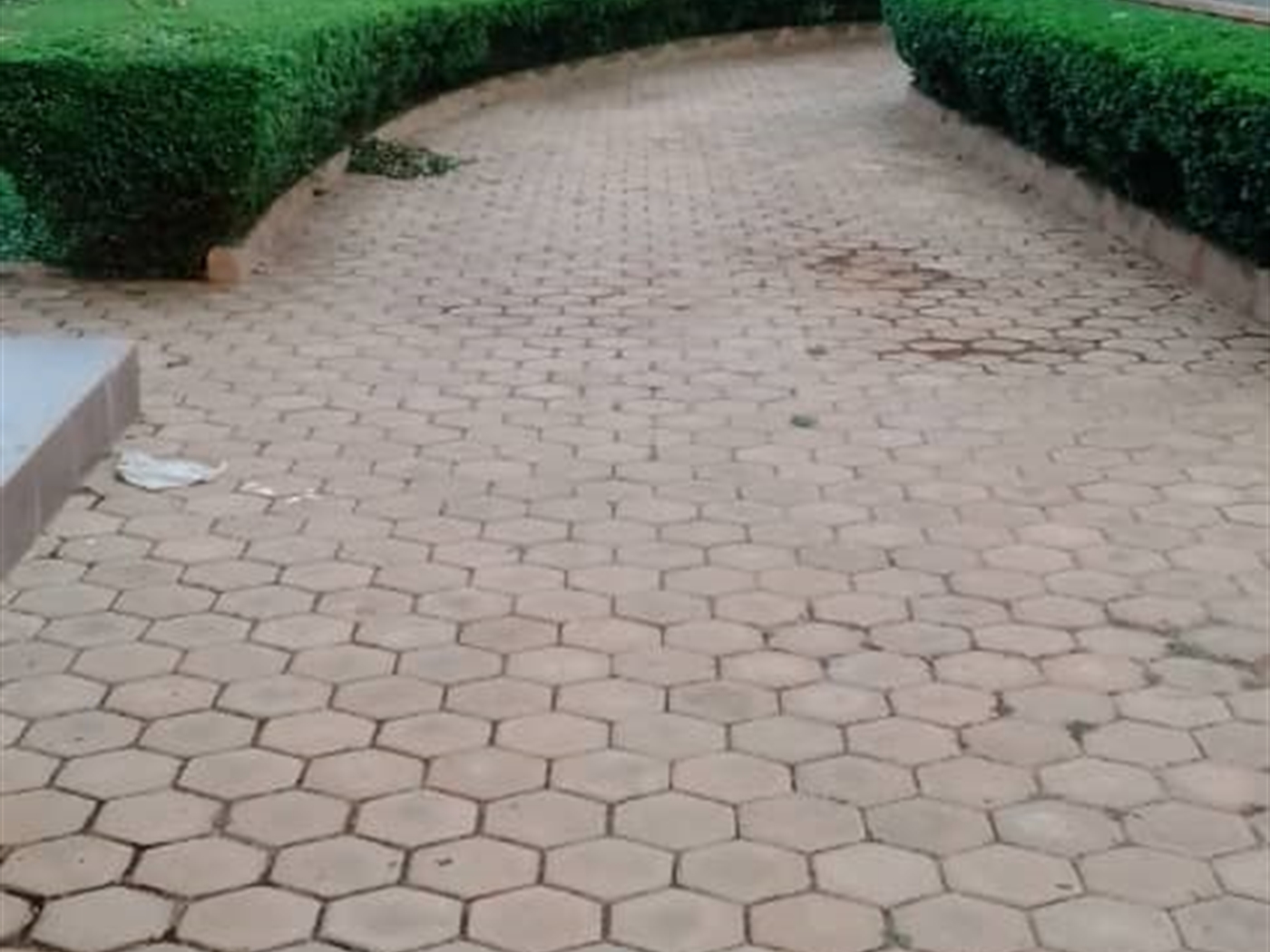 4 bedroom Storeyed house for sale in Kakiri Wakiso Uganda
