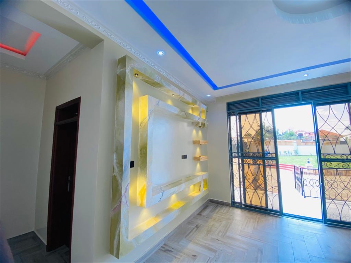 7 bedroom Storeyed house for sale in Bwebajja Wakiso Uganda