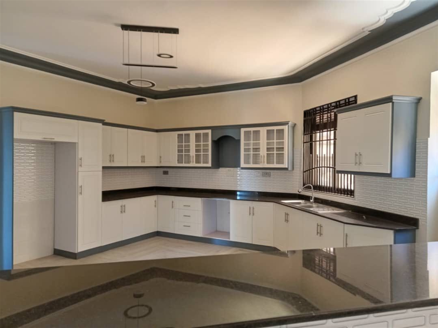 6 bedroom Storeyed house for sale in Bwebajja Wakiso Uganda