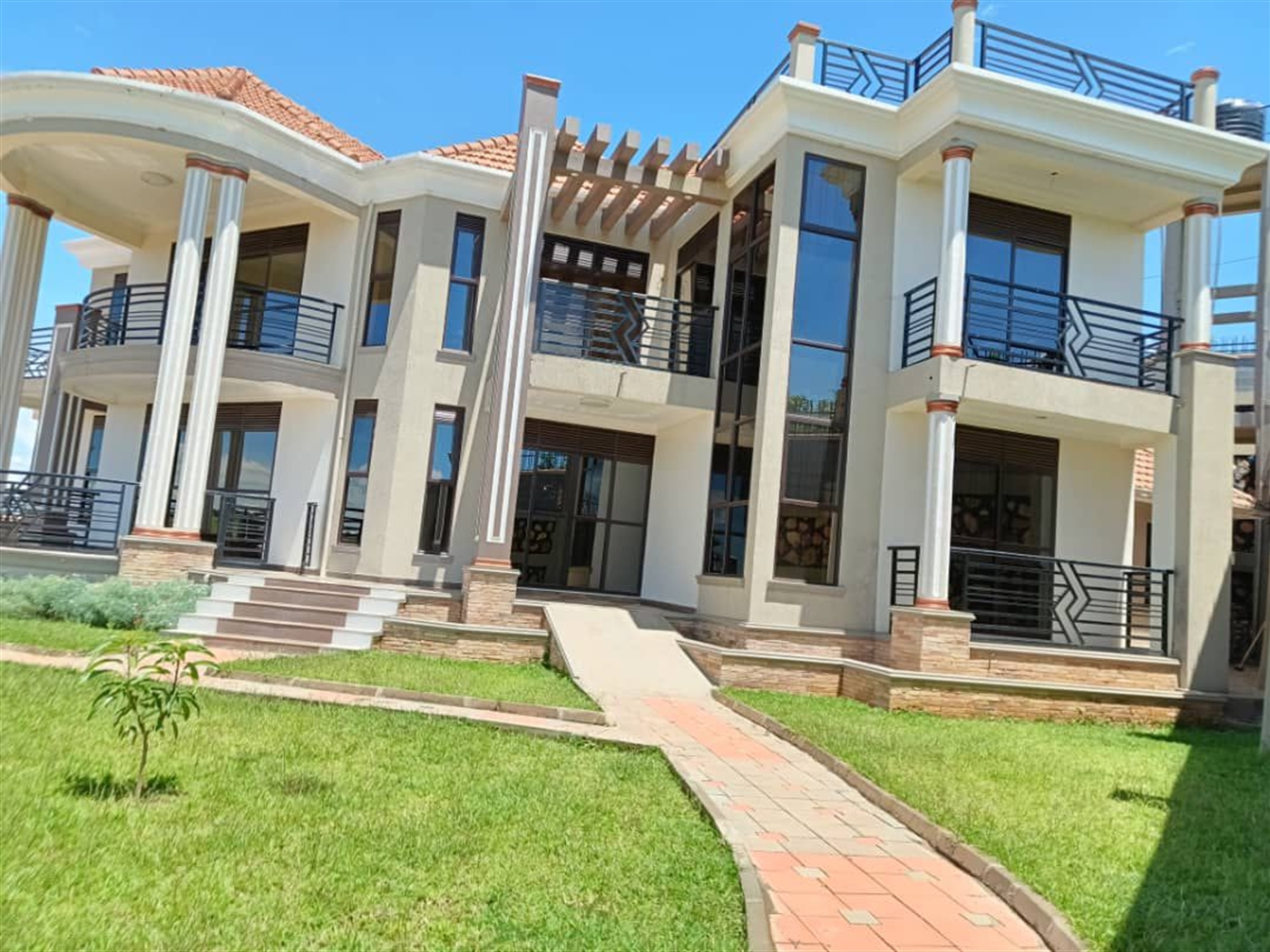 6 bedroom Storeyed house for sale in Bwebajja Waki...