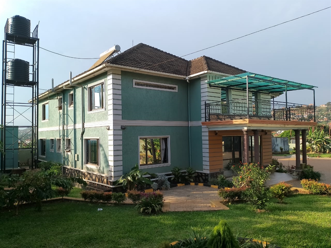 5 bedroom Storeyed house for sale in Bwebajja Wakiso Uganda