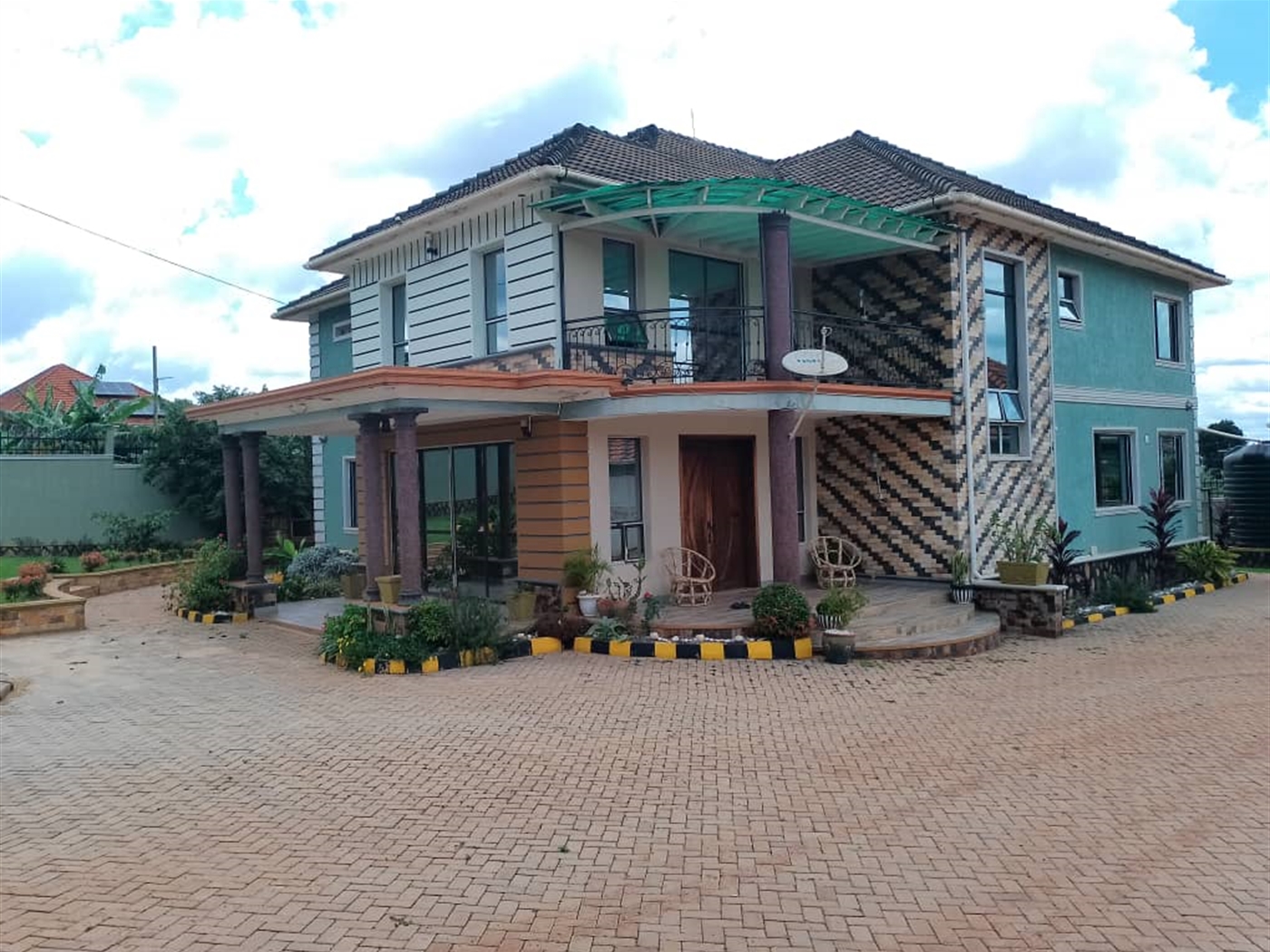 5 bedroom Storeyed house for sale in Bwebajja Waki...