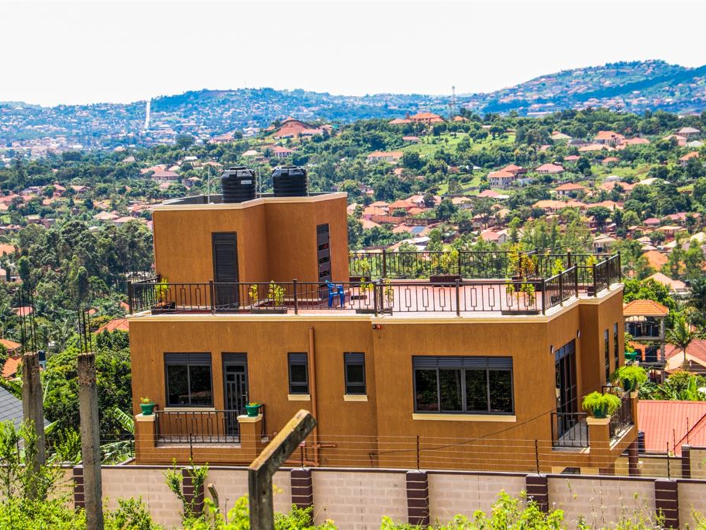 5 bedroom Storeyed house for sale in Bwebajja Wakiso Uganda