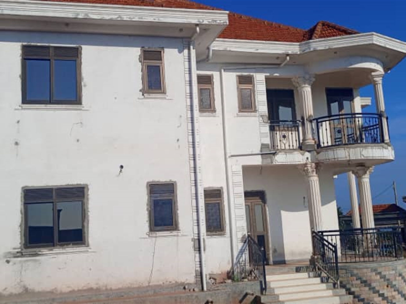 6 bedroom Storeyed house for sale in Bwebajja Wakiso Uganda