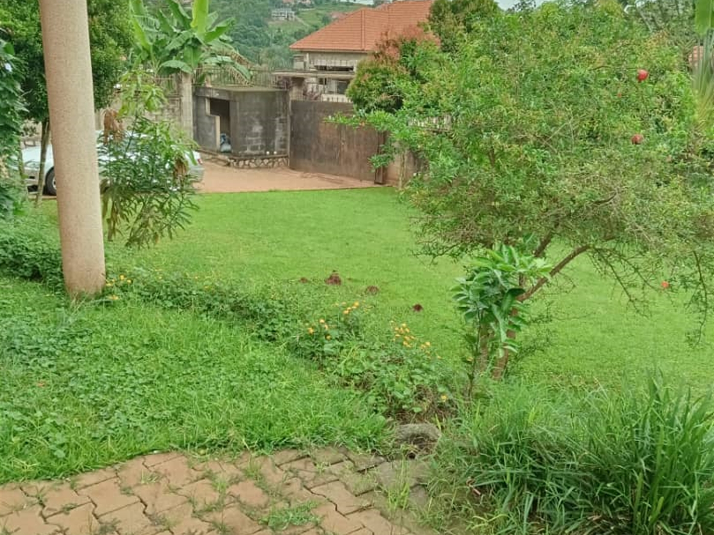 5 bedroom Storeyed house for sale in Bwebajja Wakiso Uganda