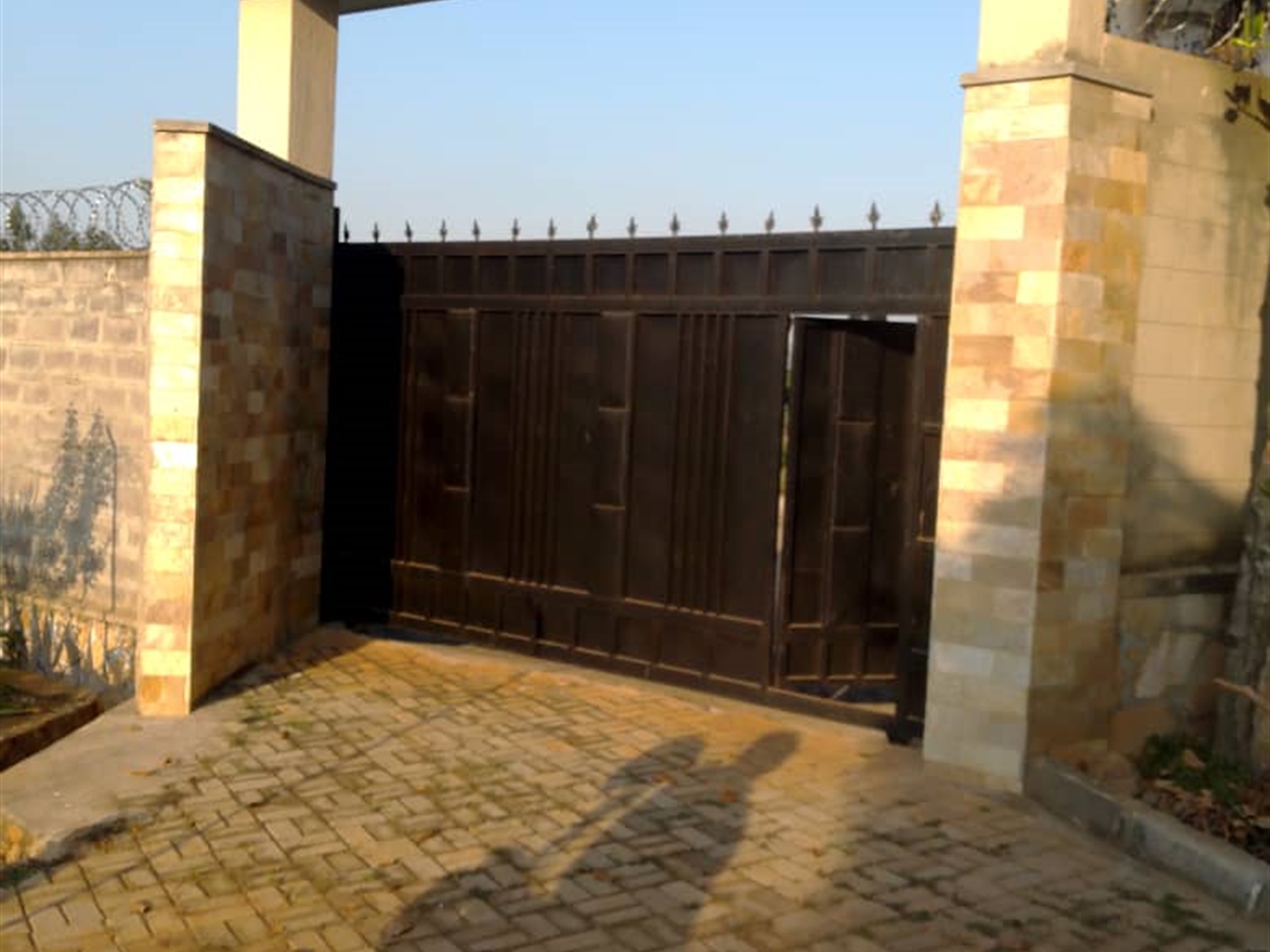 5 bedroom Storeyed house for sale in Kitala Wakiso Uganda