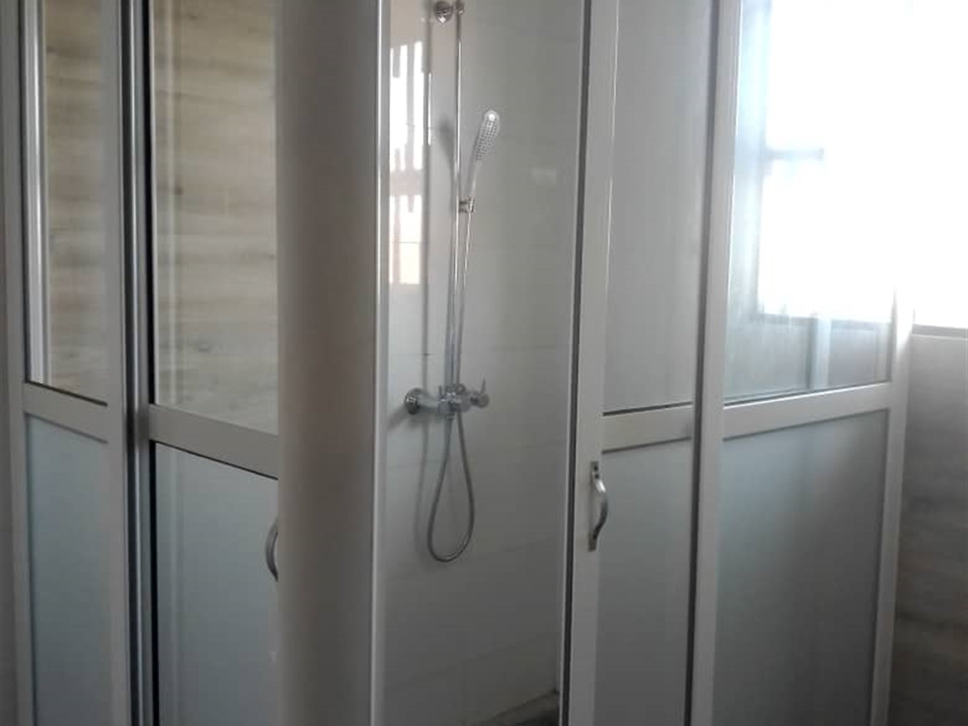 5 bedroom Storeyed house for sale in Kitala Wakiso Uganda