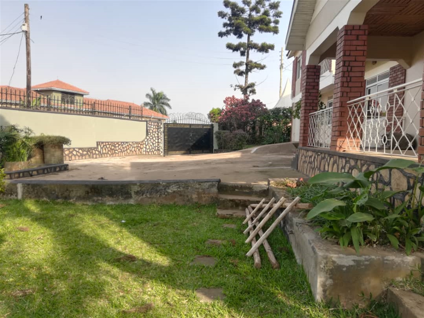 5 bedroom Storeyed house for sale in Kitintare Kampala Uganda