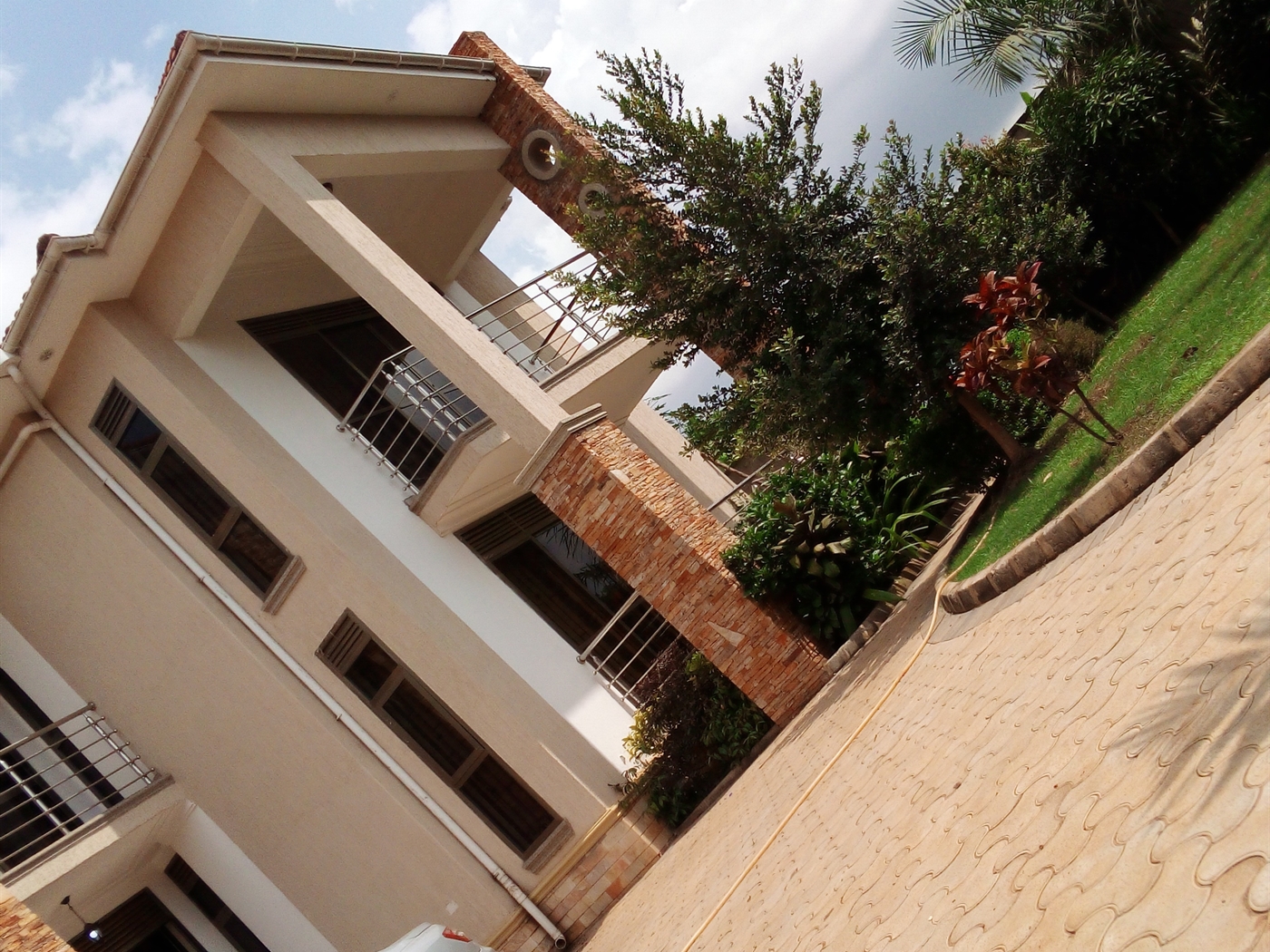 5 bedroom Storeyed house for sale in Lubaga Kampala Uganda