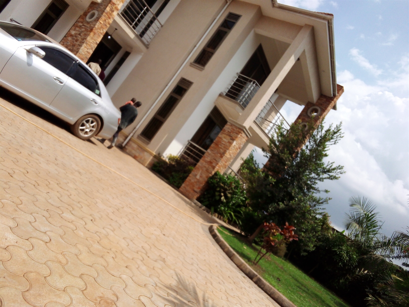5 bedroom Storeyed house for sale in Lubaga Kampal...