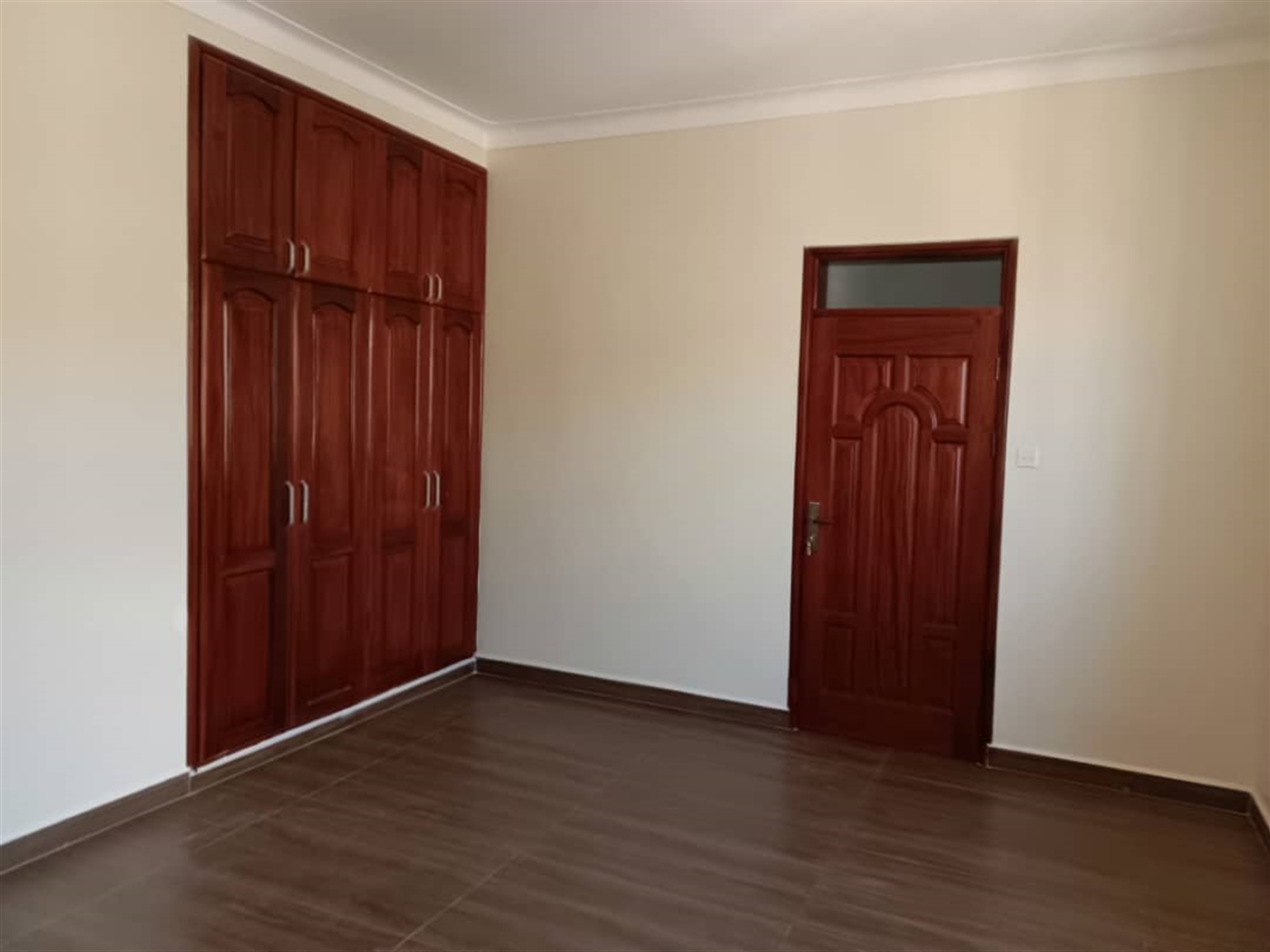 6 bedroom Mansion for sale in Munyonyo Kampala Uganda